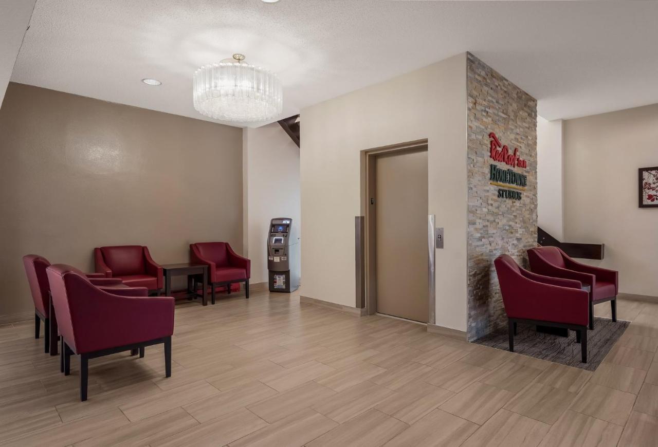 Hometowne Studios By Red Roof Painted Post Exterior foto
